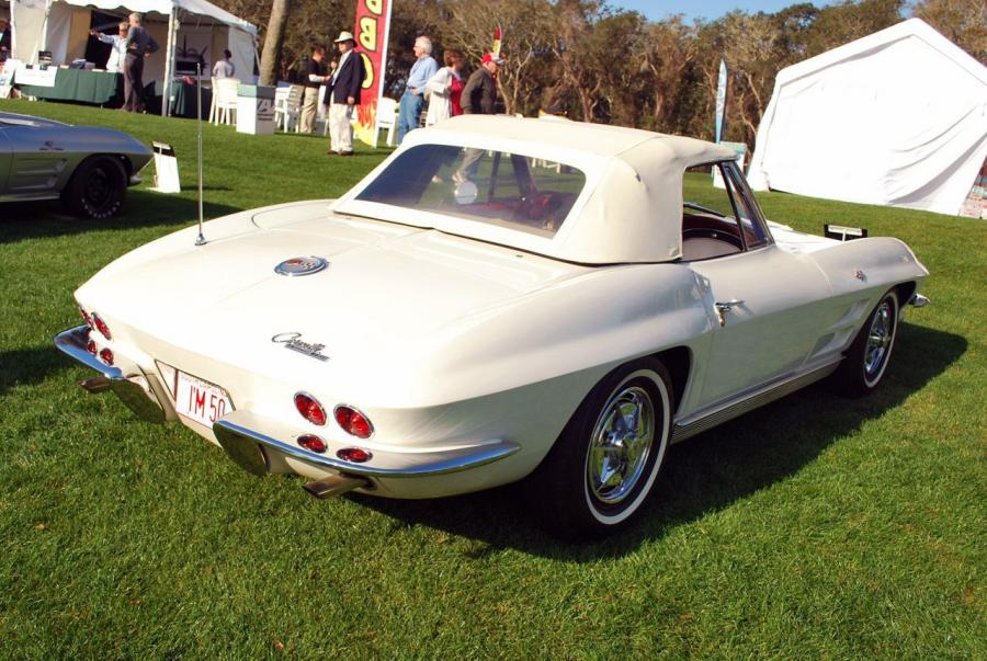  Chevrolet Corvette Roadster 1963 года  (фото 2 из 2)